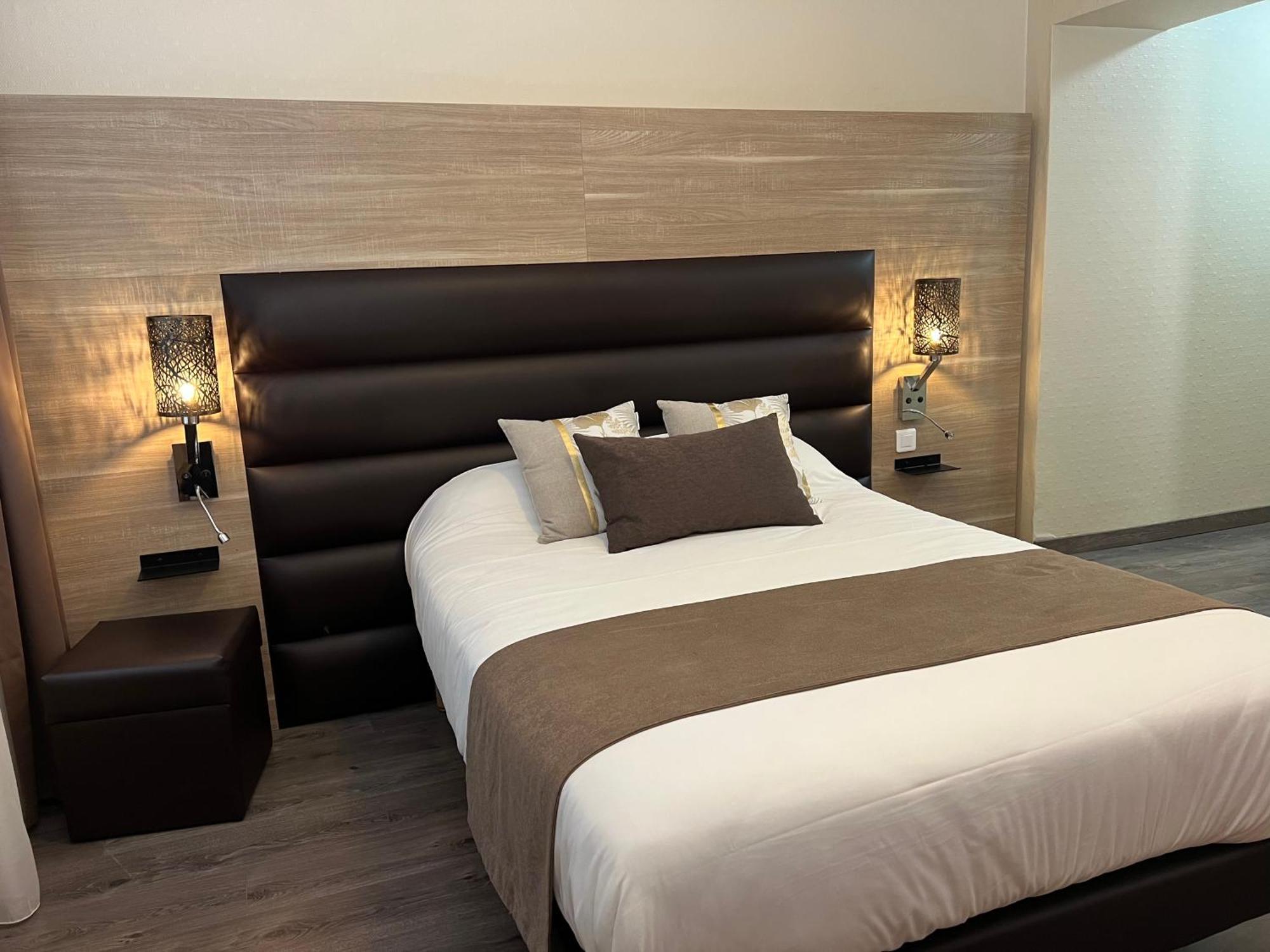 Logis Hotel - Auberge De L'Helix Rosoy  Ngoại thất bức ảnh