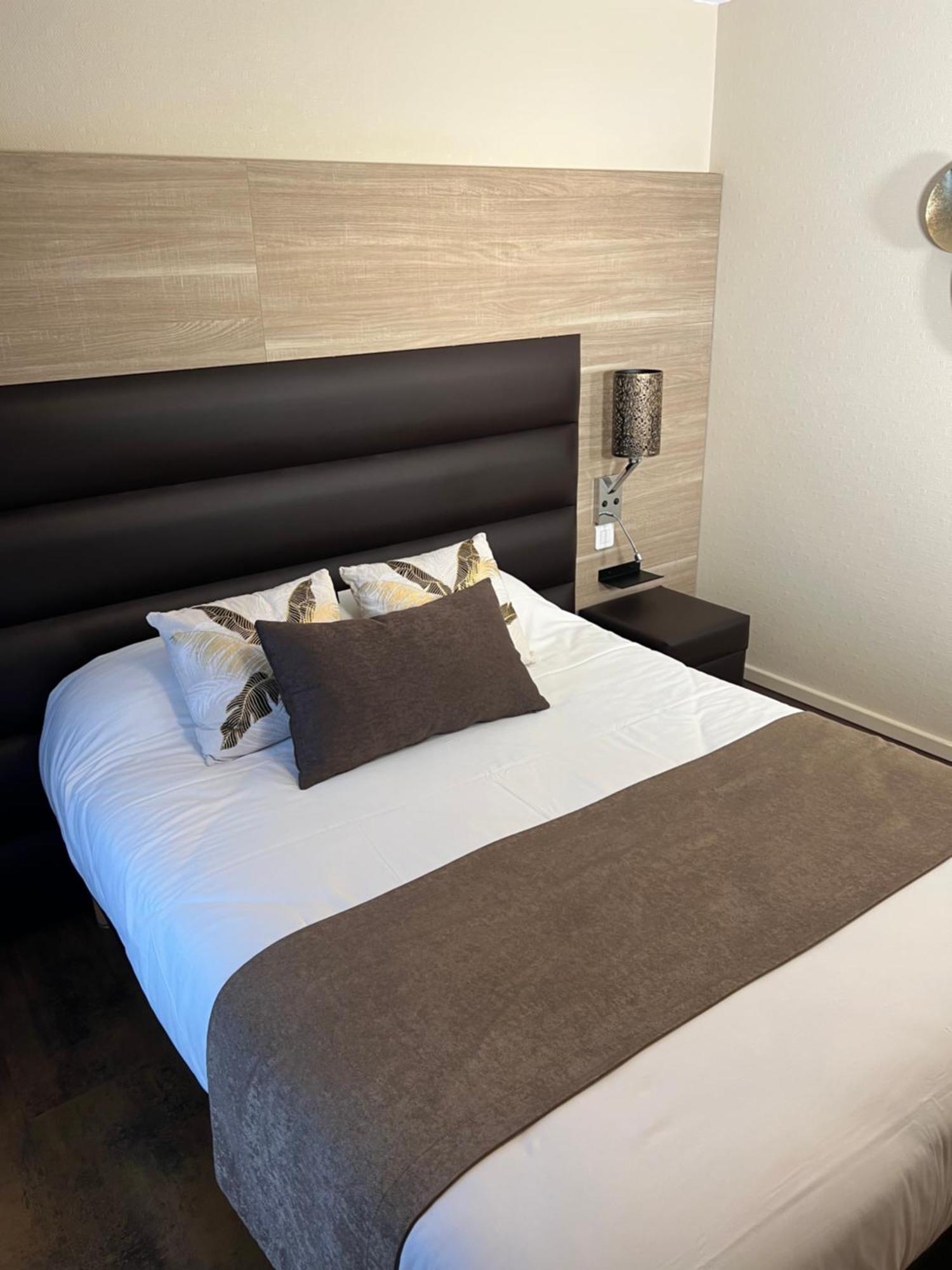 Logis Hotel - Auberge De L'Helix Rosoy  Ngoại thất bức ảnh